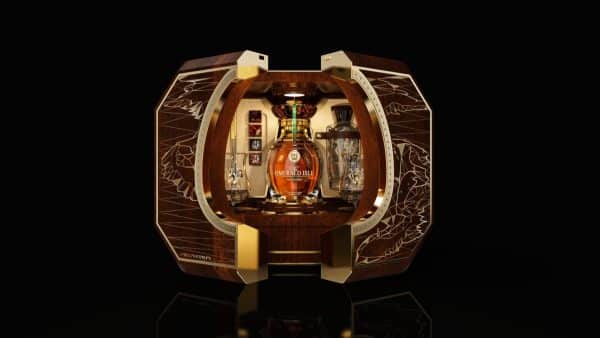 Inside The Emerald Isle Luxury Whiskey Set The Craft Irish Whiskey